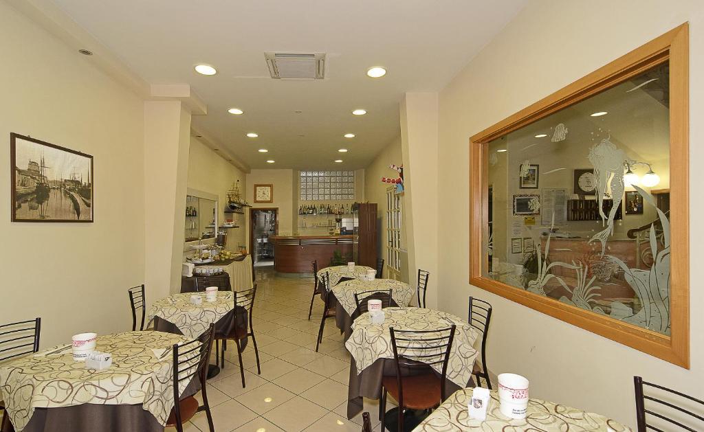 Hotel Bahia เวียเรจโจ ภายนอก รูปภาพ